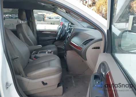 2012 Chrysler Town & Country Touring from USA, damaged, VIN 2C4RC1BG6CR228500